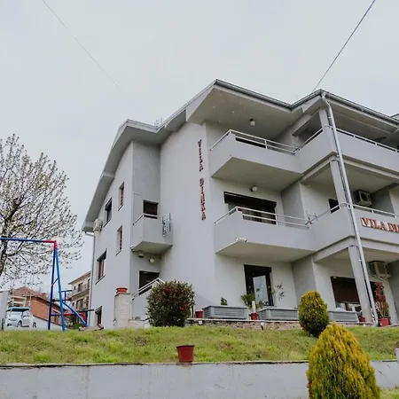 Apartmanhotel Dinka *