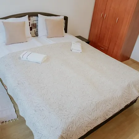 Hotel apartamentowy Dinka