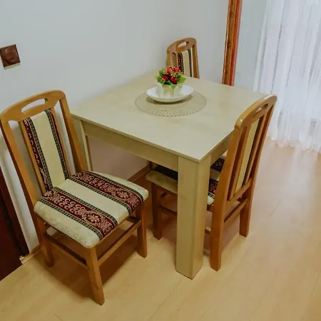 Dinka Hotel apartamentowy 4*