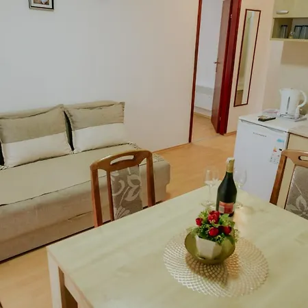 Hotel apartamentowy Dinka 4*